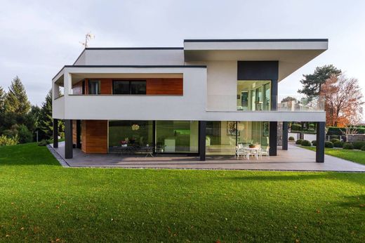 Villa in Mozzo, Provincia di Bergamo