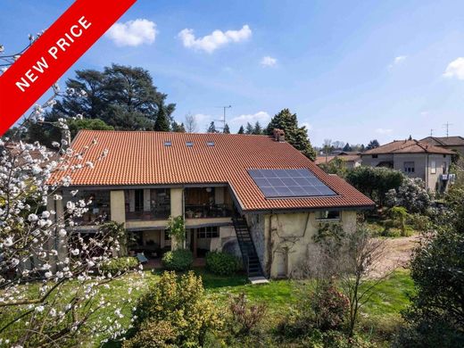 Villa a Buguggiate, Varese