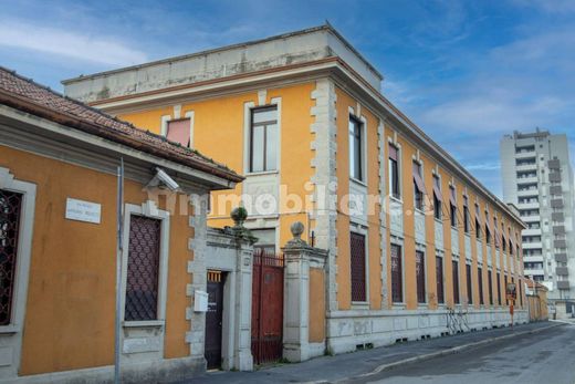 Ofis Milano, Milano ilçesinde
