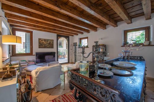 豪宅  维罗纳, 维罗纳省