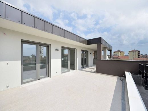 Penthouse Abbiategrasso, Milano ilçesinde