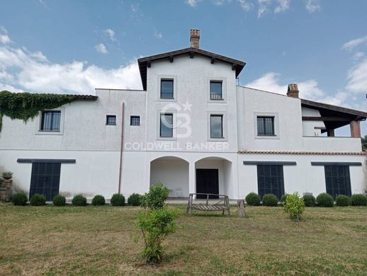 Villa in Sutri, Provincia di Viterbo