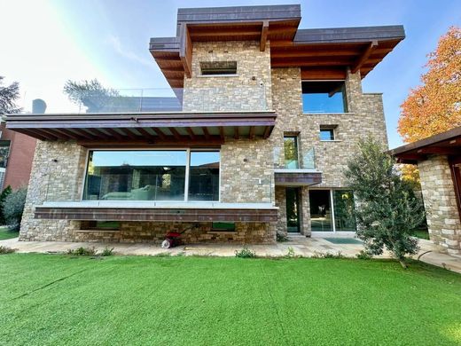 Villa in Villasanta, Province of Monza and Brianza