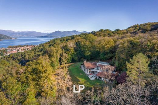 Villa à Angera, Varèse