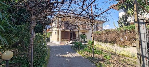 Villa in Cava de' Tirreni, Provincia di Salerno