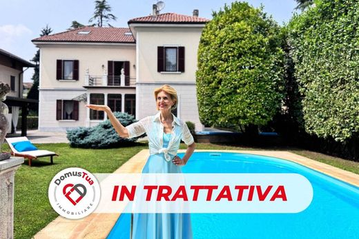 Tradate, Provincia di Vareseのヴィラ