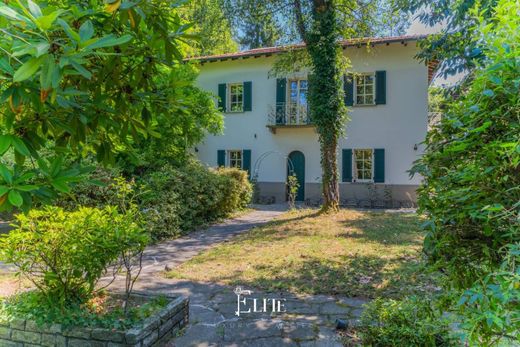 Βίλα σε Sesto Calende, Provincia di Varese