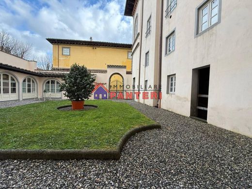 Appartamento a Lucca, Toscana