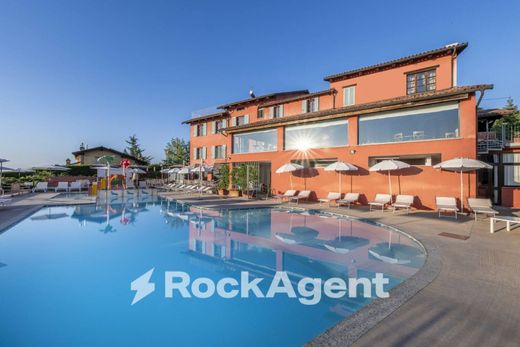 Albergo a Diano d'Alba, Cuneo