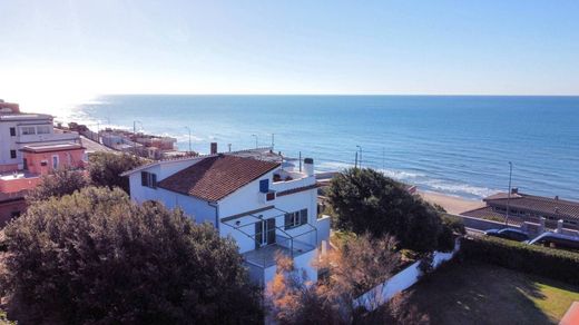 Apartament w Anzio, Rzym