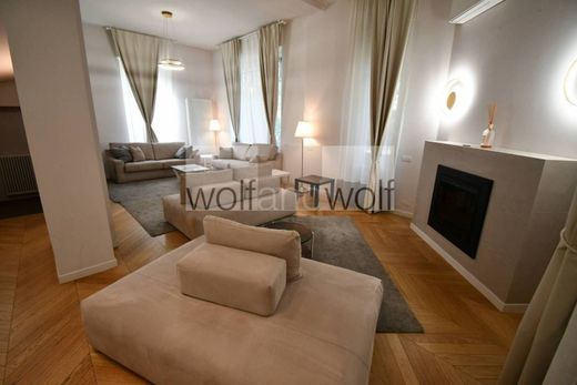 Villa a Milano, Lombardia