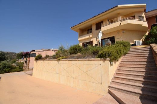 Villa in Loiri Porto San Paolo, Provincia di Sassari