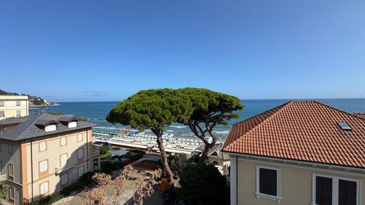 Appartement in Alassio, Provincia di Savona