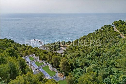 Лэйнхаус, Bergeggi, Provincia di Savona