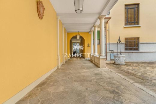 아파트 / 밀라노, Città metropolitana di Milano