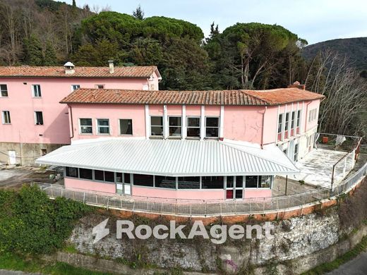 Albergo a Lucca, Toscana