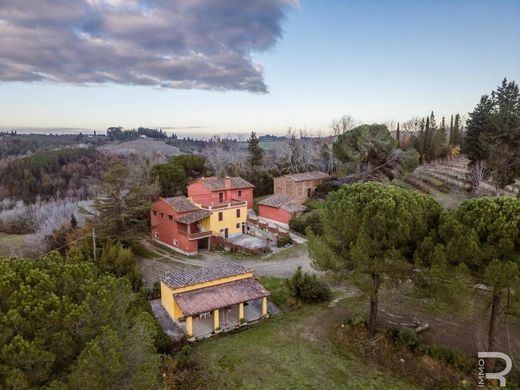 Country House in Castelfiorentino, Florence