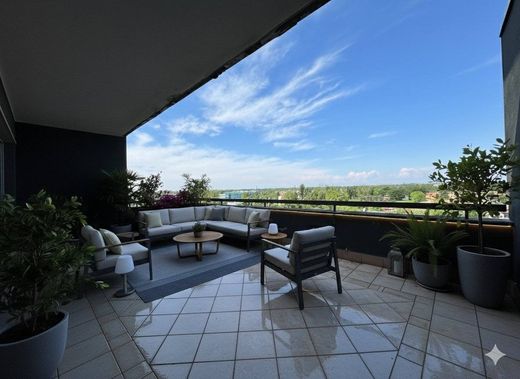 Penthouse in Peschiera Borromeo, Milan