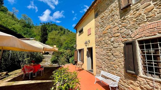 Country House in Quarrata, Provincia di Pistoia