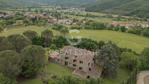 Country House in Cortona, Province of Arezzo