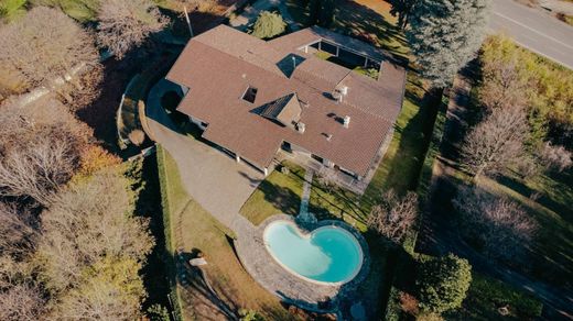 Villa a Inverigo, Como