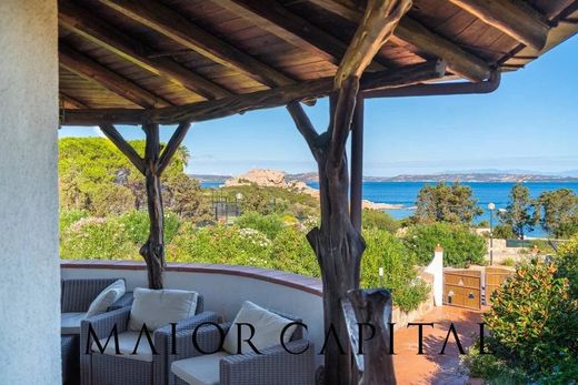 Villa Baja Sardinia, Sassari ilçesinde