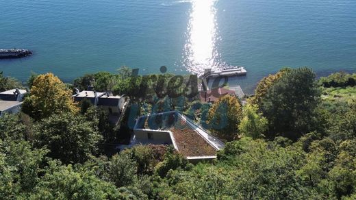 联排别墅  的里雅斯特, 的里雅斯特省