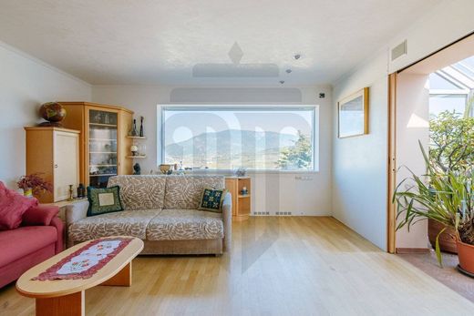 Apartment in Appiano sulla Strada del Vino, Bolzano