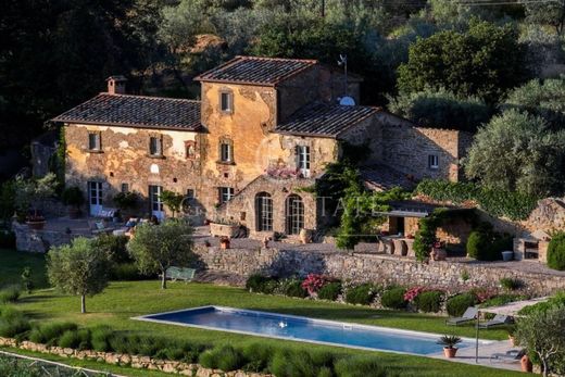 Country House in Cortona, Province of Arezzo