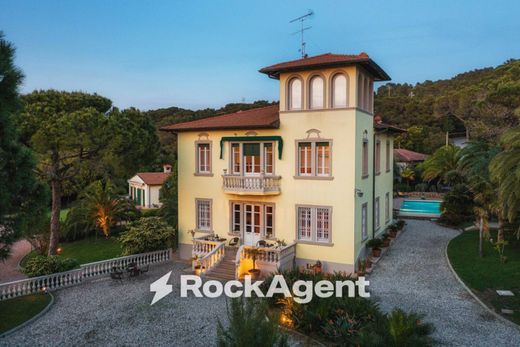 Villa - Rosignano Marittimo, Provincia di Livorno