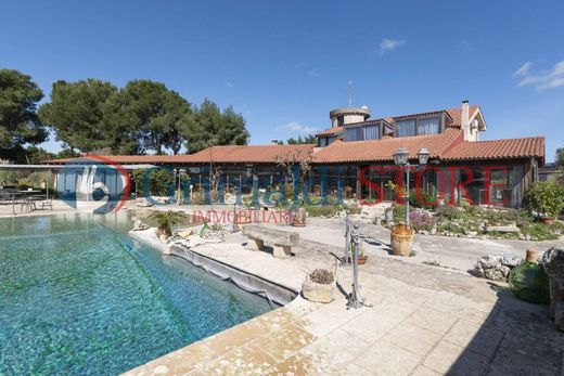 Villa a Lizzanello, Lecce