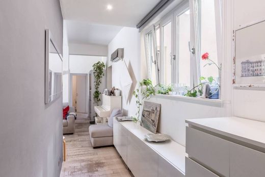 Apartment / Etagenwohnung in Rom, Latium