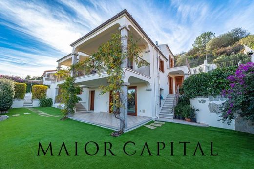 Вилла, Budoni, Provincia di Sassari