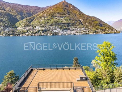 Villa in Torno, Provincia di Como