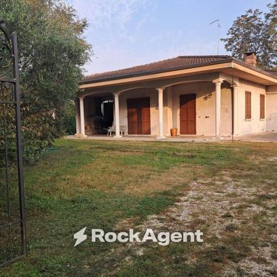 Villa en Pegognaga, Mantua