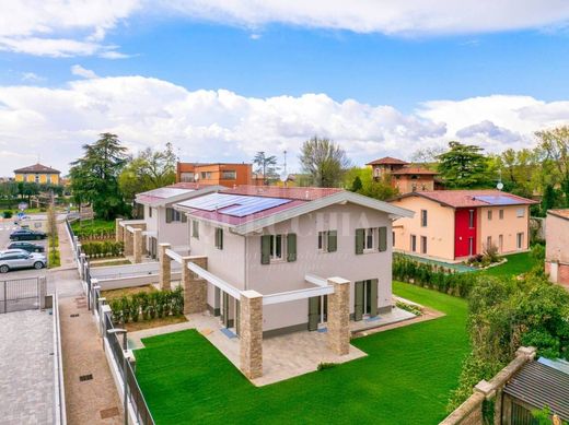 Villa - Castiglione delle Stiviere, Mântua