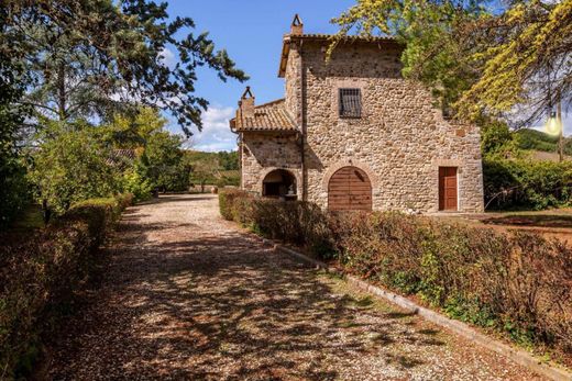 Casale a Orvieto, Terni