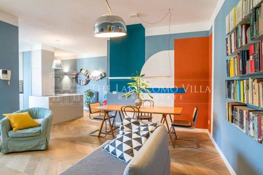 Apartment / Etagenwohnung in Como, Provincia di Como