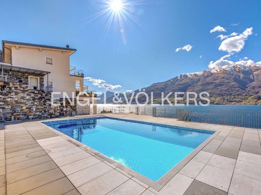 Apartment / Etagenwohnung in Dorio, Provincia di Lecco