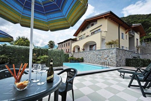 Apartament w Domaso, Provincia di Como