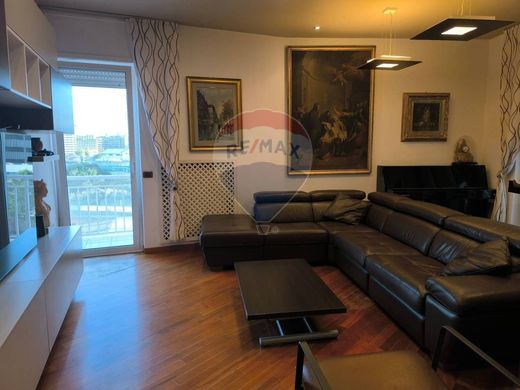 Appartamento a Bari, Puglia