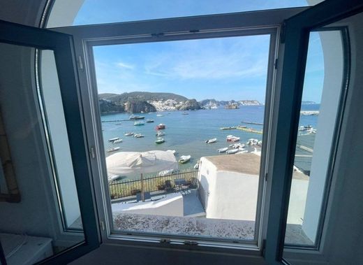 Piso / Apartamento en Ponza, Provincia di Latina