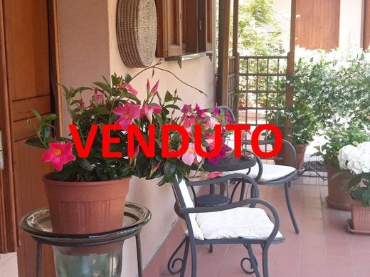 Terraced house in Arese, Milan