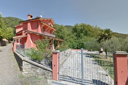 Villa - Filattiera, Provincia di Massa-Carrara