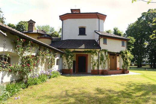 Villa in Besate, Milan