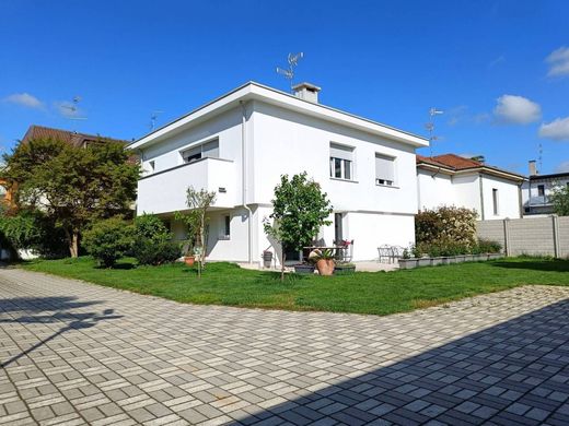 Villa Olgiate Olona, Varese ilçesinde