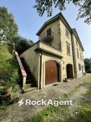 Villa in Pescia, Provincia di Pistoia