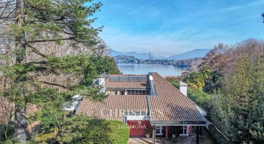 Villa in Ranco, Provincia di Varese