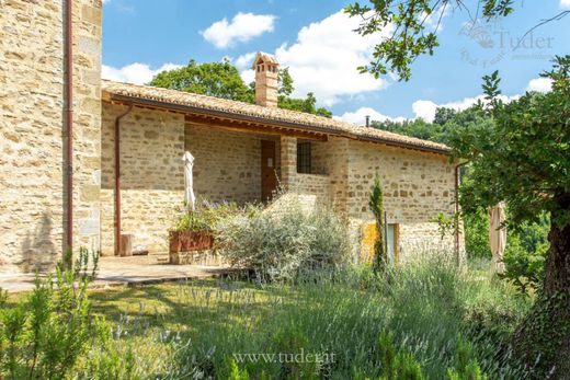 Country House for sale in Assisi