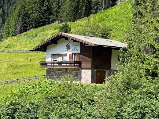 Villa in Canazei, Trento